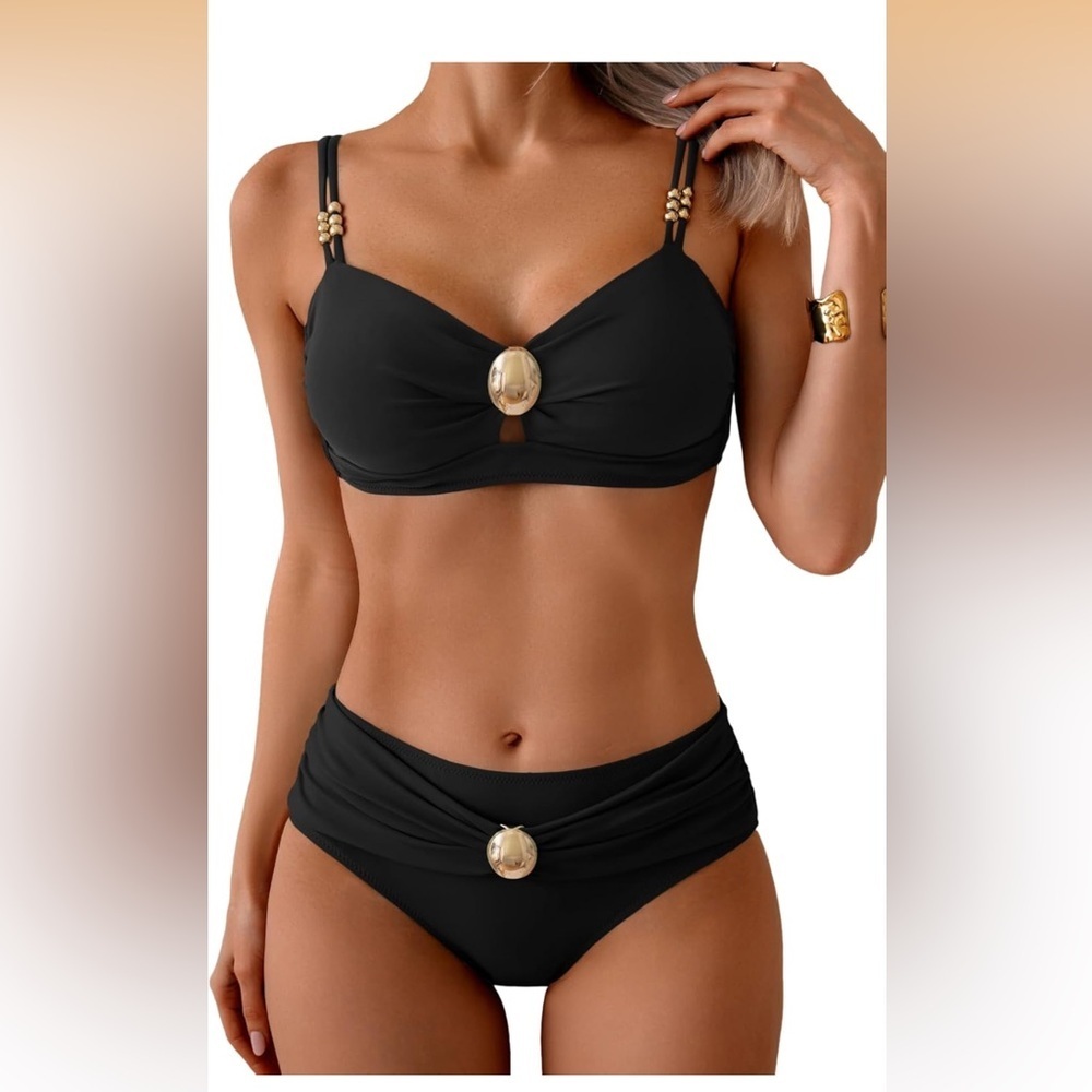 Chic Black Bikini with Gold Details Small/00162
